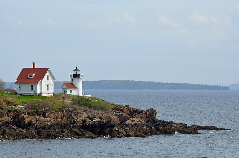 Maine / Curtis Island lighthouse
Author of the photo: [url=https://www.flickr.com/photos/8752845@N04/]Mark[/url]
Keywords: Maine;Camden;United States;Atlantic ocean