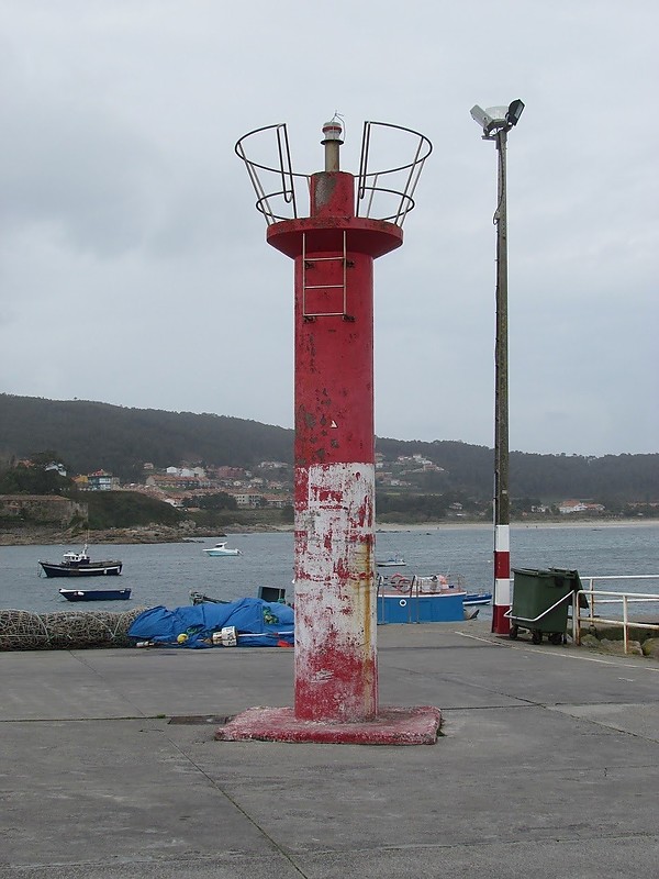 Puerto de Finisterre /  Outer Breakwater Inner elbow light
Keywords: Puerto de Finisterre;Galicia;Spain;Atlantic ocean