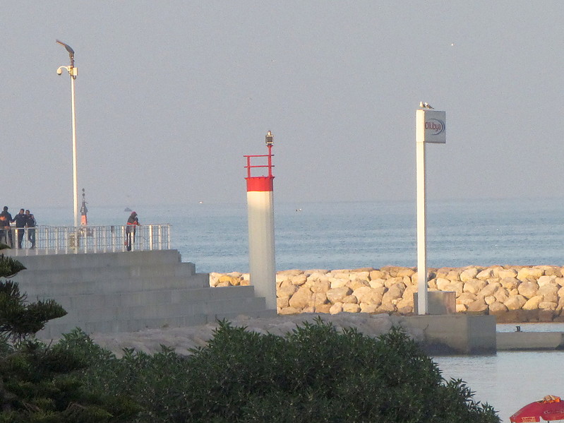 Tangier Ville / Tanja Bay Marina SE Breakwater Head light
Keywords: Tangier Ville;Strait of Gibraltar;Morocco;Tangier