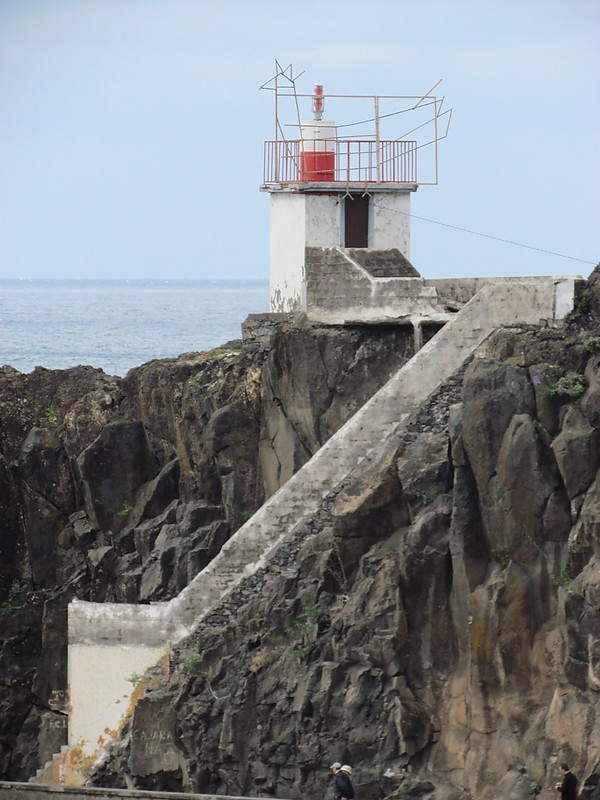 Madeira / Camara de Lobos lighthouse
Keywords: Madeira;Portugal;Atlantic ocean