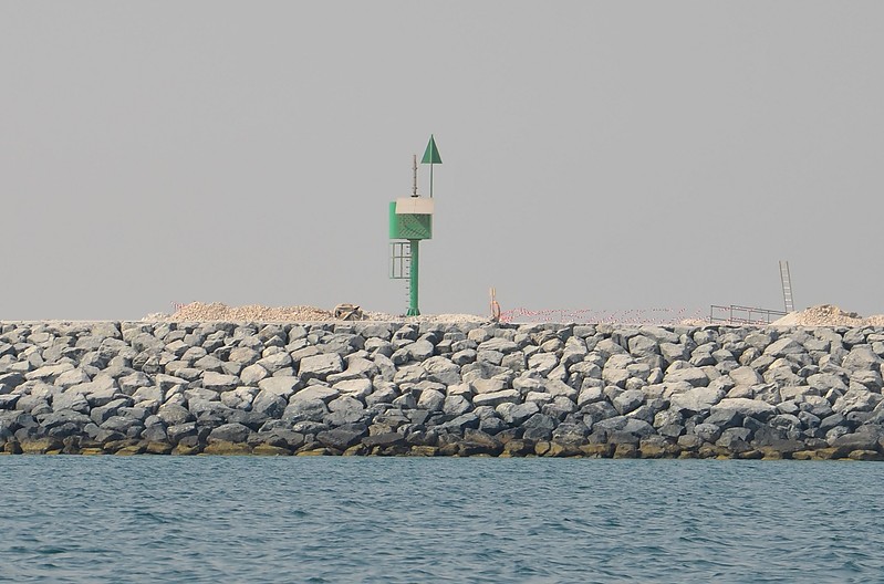 Hamad Port / Breakwater light
Keywords: Persian Gulf;Hamad Port;Qatar