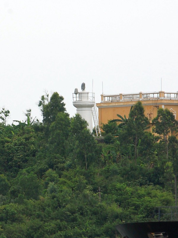 Da Nang / Quan Tuong lighthouse
AKA Fort Point, Tourane Bay
Keywords: Vietnam;Da Nang;South China sea