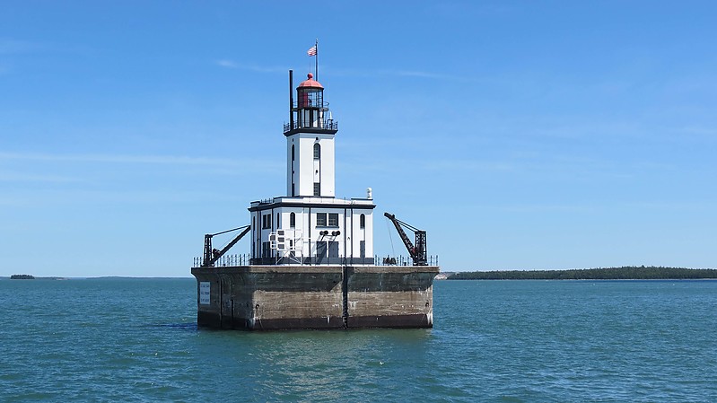 Michigan / DeTour Reef lighthouse
Author of the photo: [url=https://www.flickr.com/photos/21475135@N05/]Karl Agre[/url]
Keywords: Michigan;Lake Huron;United States;Offshore