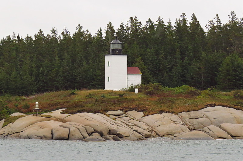 Maine / Mark Island /  Deer Island Thorofare lighthouse
Author of the photo: [url=https://www.flickr.com/photos/larrymyhre/]Larry Myhre[/url]
Keywords: Maine;United States;Atlantic ocean
