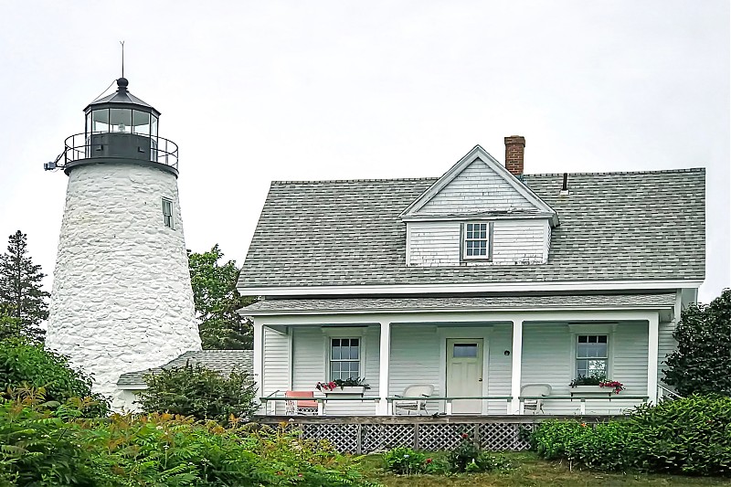 Maine / Dice Head lighthouse
Author of the photo: [url=https://www.flickr.com/photos/archer10/]Dennis Jarvis[/url]
Keywords: Maine;Atlantic ocean;United States