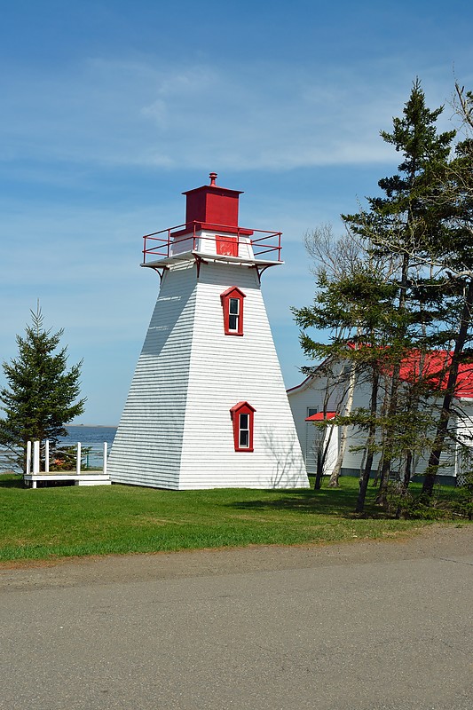New Brunswick / Dixon Point Range Rear Lighthouse
Author of the photo: [url=https://www.flickr.com/photos/8752845@N04/]Mark[/url]
Keywords: New Brunswick;Canada;Northumberland Strait