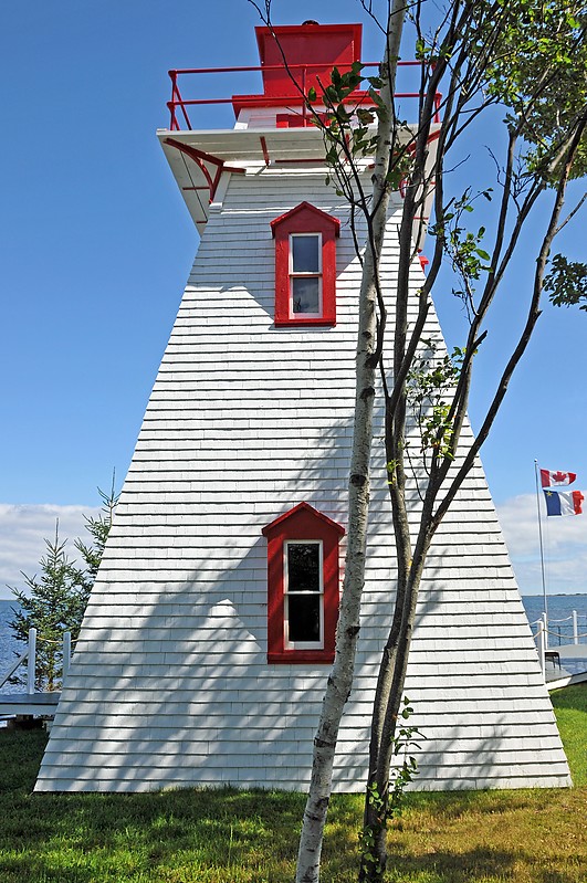 New Brunswick / Dixon Point Range Rear Lighthouse
Author of the photo: [url=https://www.flickr.com/photos/archer10/]Dennis Jarvis[/url]
Keywords: New Brunswick;Canada;Northumberland Strait