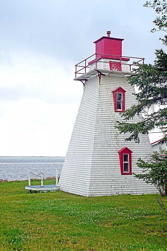New Brunswick / Dixon Point Range Rear Lighthouse
Author of the photo: [url=https://www.flickr.com/photos/archer10/]Dennis Jarvis[/url]
Keywords: New Brunswick;Canada;Northumberland Strait