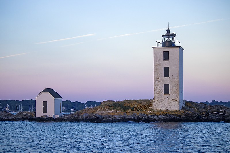 Rhode island / Dutch Island lighthouse 
Author of the photo: [url=https://jeremydentremont.smugmug.com/]nelights[/url]
Keywords: Rhode Island;United States;Atlantic ocean;Block Island Sound