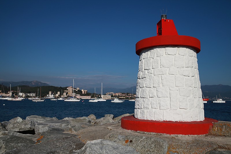 Corsica / Ajaccio / Port Charles Ornano Breakwater N Head light
Keywords: Corsica;Ajaccio;France;Mediterranean sea