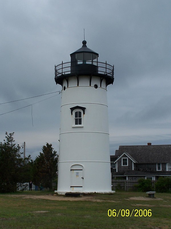 Massachusetts / East Chop lighthouse
Author of the photo: [url=https://www.flickr.com/photos/bobindrums/]Robert English[/url]
Keywords: United States;Massachusetts;Atlantic ocean