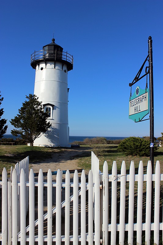 Massachusetts / East Chop lighthouse
Author of the photo: [url=https://www.flickr.com/photos/31291809@N05/]Will[/url]
Keywords: United States;Massachusetts;Atlantic ocean