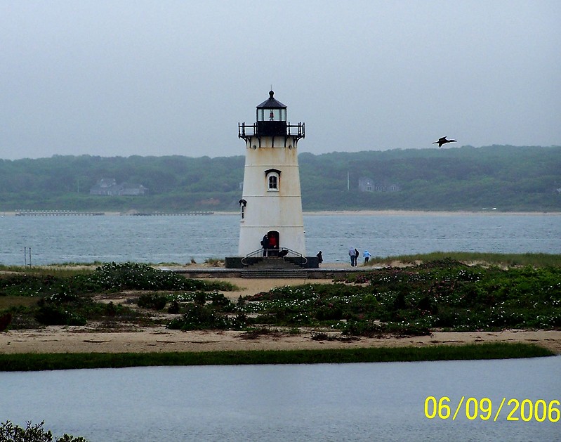 Massachusetts / Edgartown lighthouse
Author of the photo: [url=https://www.flickr.com/photos/bobindrums/]Robert English[/url]
Keywords: United States;Massachusetts;Atlantic ocean;Marthas Vineyard