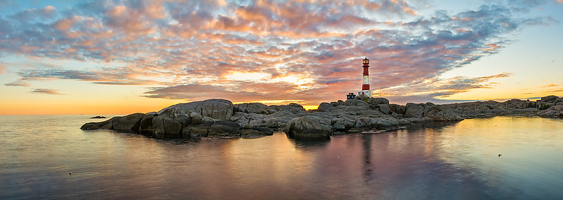 Southern Rogaland / Eigersund Area / Eigeröy lighthouse
Author of the photo: [url=https://www.flickr.com/photos/ranveig/]Ranveig Marie[/url]
Keywords: Stavanger;Elgersund;Norway;North sea;Sunset