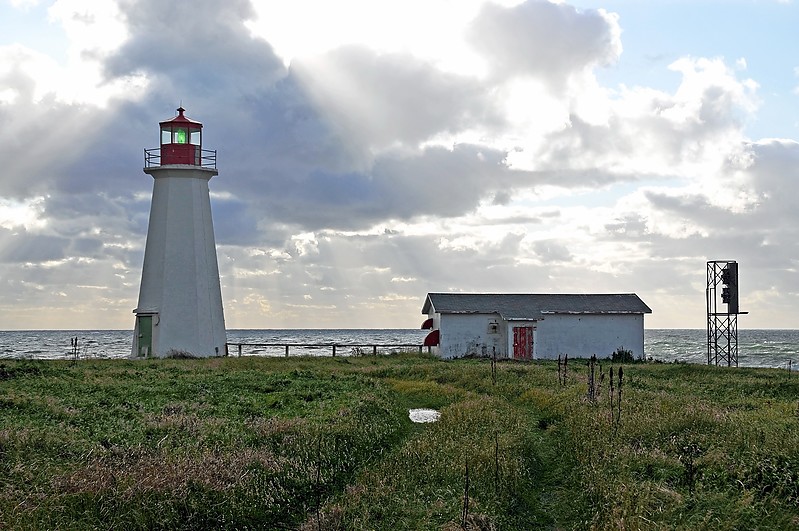 Nova Scotia / Enragee Point Lighthouse
Author of the photo: [url=https://www.flickr.com/photos/archer10/] Dennis Jarvis[/url]
Keywords: Nova Scotia;Canada;Gulf of Saint Lawrence