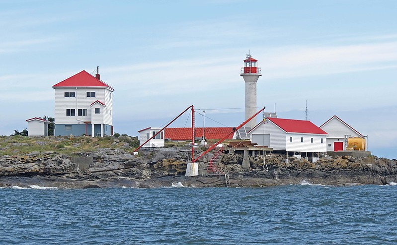 British Columbia / Entrance Island lighthouse
Author of the photo: [url=https://www.flickr.com/photos/21475135@N05/]Karl Agre[/url]

Keywords: British Columbia;Nanaimo;Canada