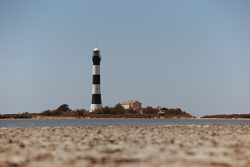 Camargue / Faraman lighthouse
Author of the photo [url=https://www.flickr.com/photos/vozorom/]vozorom[/url]
Keywords: Camargue;France;Mediterranean sea