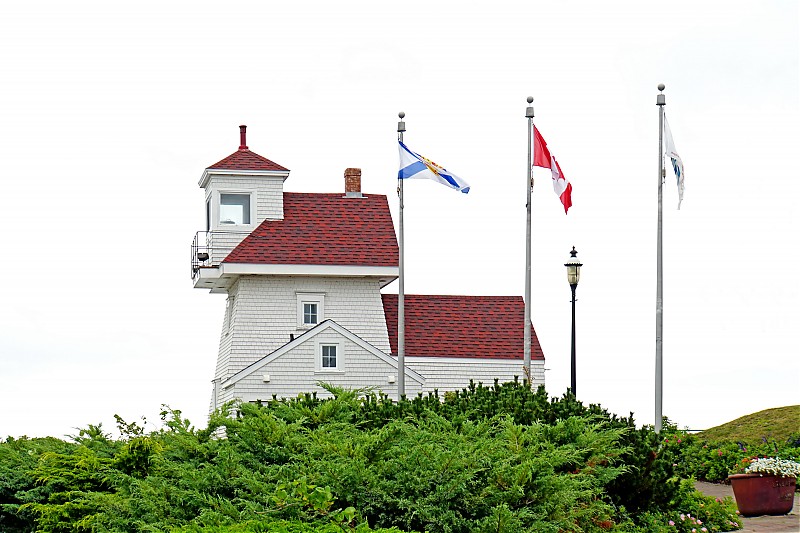 Nova Scotia / Fort Point Lighthouse
Author of the photo: [url=https://www.flickr.com/photos/archer10/] Dennis Jarvis[/url]
Keywords: Back bay;New Brunswick;Canada