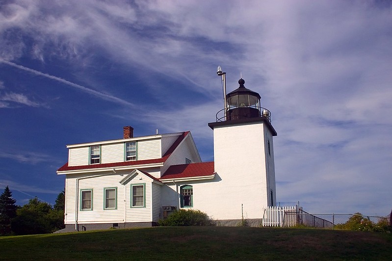 Maine / Fort Point lighthouse
Author of the photo: [url=https://jeremydentremont.smugmug.com/]nelights[/url]
Keywords: Maine;Atlantic ocean;United States