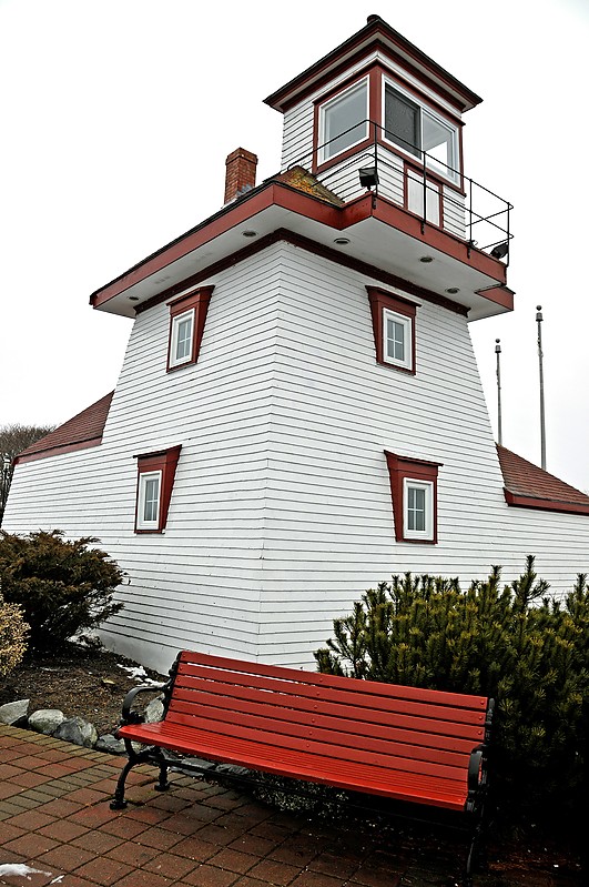 Nova Scotia / Fort Point Lighthouse
Author of the photo: [url=https://www.flickr.com/photos/archer10/]Dennis Jarvis[/url]
Keywords: Nova Scotia;Canada;Atlantic ocean