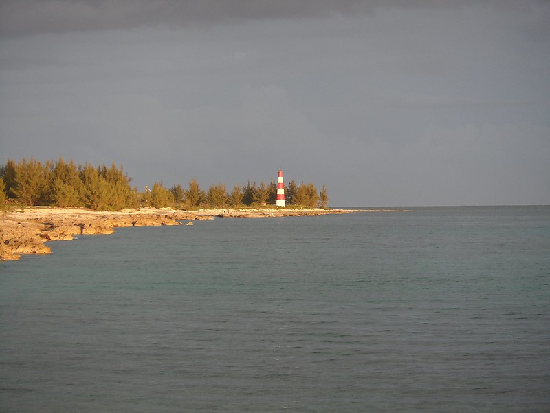 Pinder's Point lighthouse
Keywords: Bahamas;Freeport;Atlantic ocean
