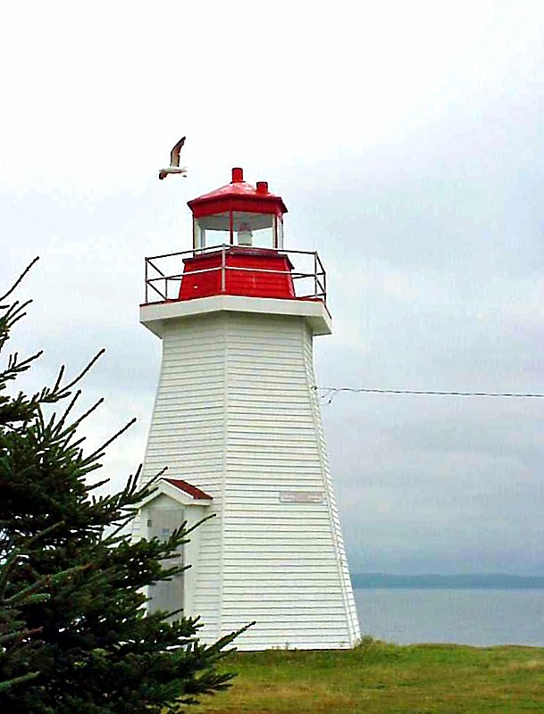Nova Scotia / Gabarus Lighthouse
Author of the photo: [url=https://www.flickr.com/photos/archer10/]Dennis Jarvis[/url]
Keywords: Nova Scotia;Canada;Atlantic ocean