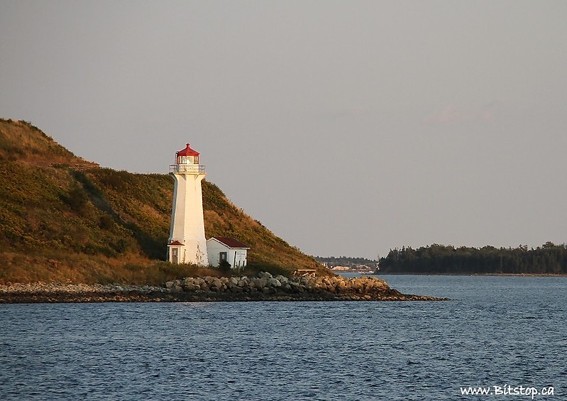 Nova Scotia / George's Island Lighthouse
Author of the photo: [url=https://www.flickr.com/photos/archer10/]Dennis Jarvis[/url]

Keywords: Nova Scotia;Canada;Atlantic ocean;Halifax