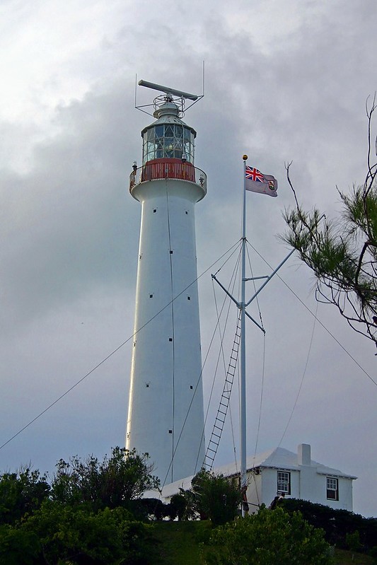 Gibbs Hill Lighthouse
Author of the photo: [url=https://jeremydentremont.smugmug.com/]nelights[/url]

Keywords: Bermuda;Atlantic Ocean;Hamilton Island