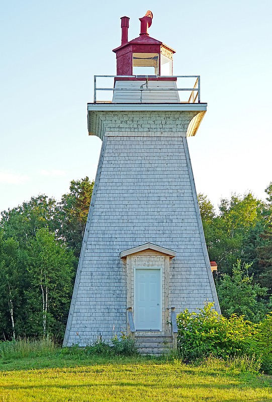 Nova Scotia / Gillis Point lighthouse 
Author of the photo: [url=https://www.flickr.com/photos/archer10/]Dennis Jarvis[/url]
Keywords: Nova Scotia;Canada;Cape Breton;Atlantic ocean