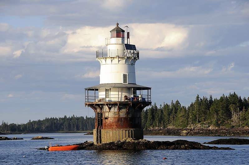 Maine / Goose Rocks lighthouse
Author of the photo: [url=https://www.flickr.com/photos/lighthouser/sets]Rick[/url]
Keywords: Maine;Atlantic ocean;United states;Offshore
