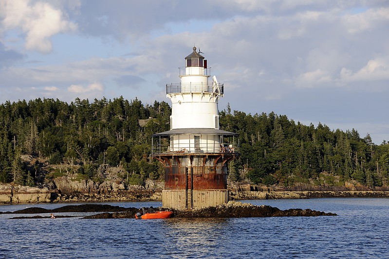 Maine / Goose Rocks lighthouse
Author of the photo: [url=https://www.flickr.com/photos/lighthouser/sets]Rick[/url]
Keywords: Maine;Atlantic ocean;United states;Offshore