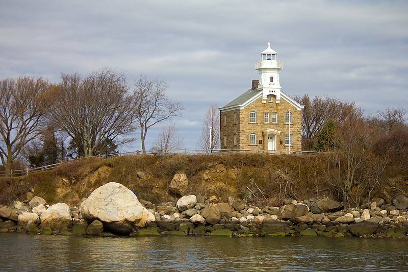 Connecticut / Great Captain Island lighthouse
Author of the photo: [url=https://jeremydentremont.smugmug.com/]nelights[/url]
Keywords: Connecticut;United States;Long island Sound