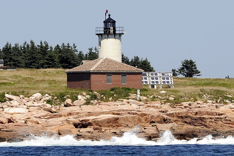 Maine / Great Duck Island lighthouse
Author of the photo:[url=https://www.flickr.com/photos/lighthouser/sets]Rick[/url]

Keywords: Maine;United States;Atlantic ocean