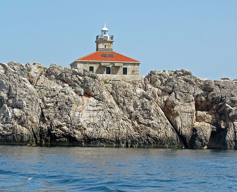 Dubrovnik / Hridi Grebeni Lighthouse
Author of the photo: [url=https://www.flickr.com/photos/21475135@N05/]Karl Agre[/url]
Keywords: Adriatic sea;Dubrovnik;Hridi Grebeni;Croatia