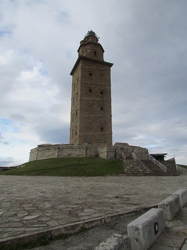 Galicia / La Coruna / Faro de Torre de Hércules
Keywords: Galicia;La Coruna;Spain;Bay of Biscay