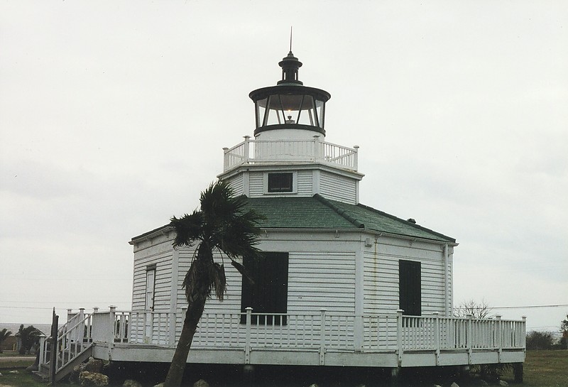 Texas / Halfmoon Reef lighthouse
Author of the photo: [url=https://www.flickr.com/photos/larrymyhre/]Larry Myhre[/url]

Keywords: Texas;Gulf of Mexico;United States
