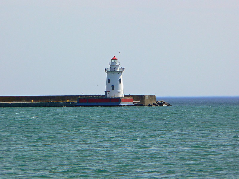 Michigan / Harbor Beach lighthouse
Author of the photo: [url=https://www.flickr.com/photos/8752845@N04/]Mark[/url]
Keywords: Michigan;Lake Huron;United States