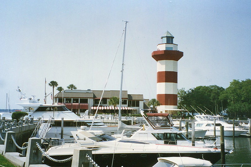 South Carolina / Hilton Head / Harbour Town lighthouse
Author of the photo: [url=https://www.flickr.com/photos/45898619@N08/]Paddy Ballard[/url]
Keywords: South Carolina;Hilton Head;Atlantic ocean;United States