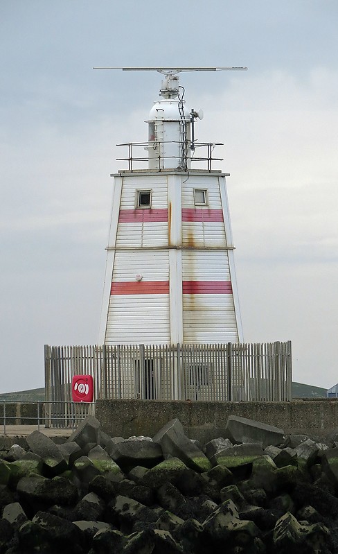 HARTLEPOOL - Victoria Harbour - Old Pier - Head lighthouse
Author of the photo: [url=https://www.flickr.com/photos/21475135@N05/]Karl Agre[/url]
Keywords: England;United Kingdom;Hartlepool;North sea