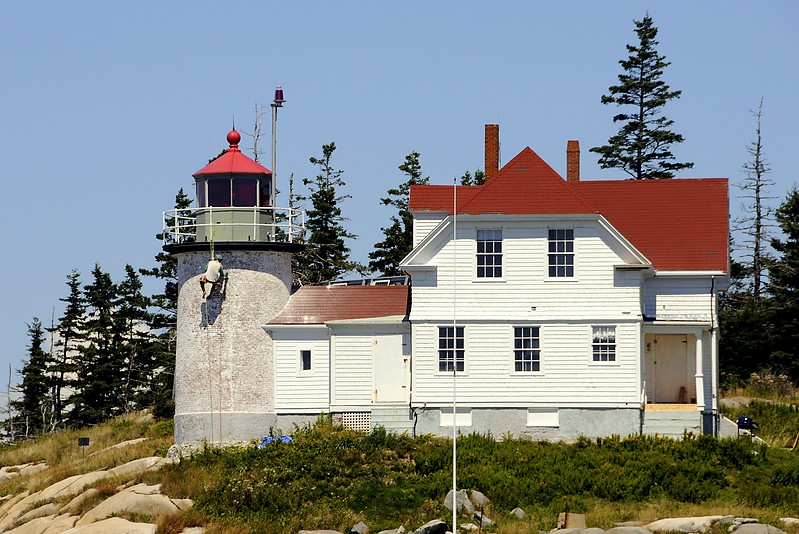 Maine / Heron Neck lighthouse
Author of the photo:[url=https://www.flickr.com/photos/lighthouser/sets]Rick[/url]
Keywords: Maine;United States;Atlantic ocean