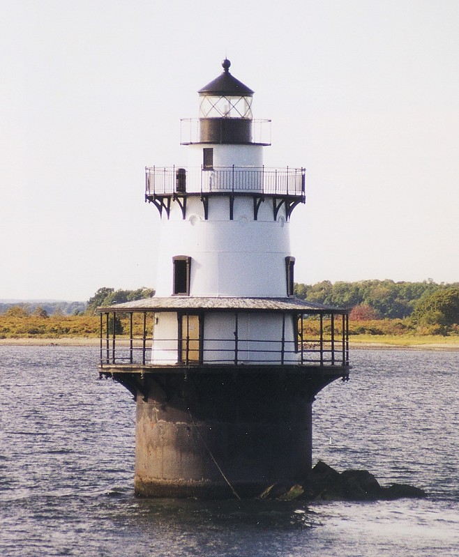 Rhode island / Hog Island Shoal lighthouse
Author of the photo: [url=https://www.flickr.com/photos/larrymyhre/]Larry Myhre[/url]

Keywords: United States;Rhode island;Atlantic ocean;Offshore