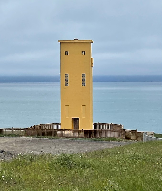 Skjálfandi / Húsavík lighthouse
Author of the photo: [url=https://www.flickr.com/photos/21475135@N05/]Karl Agre[/url]
Keywords: Iceland;Husavik