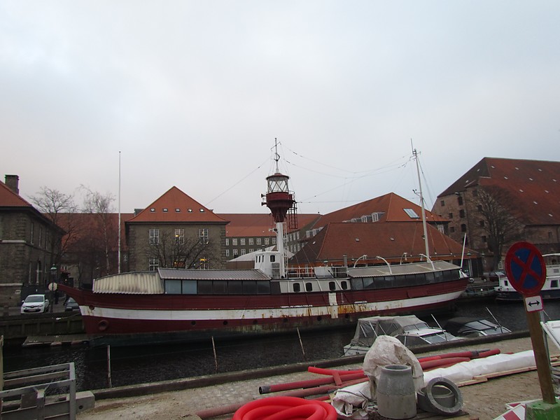 Copenhagen / Fyrskib nr. XI
Keywords: Copenhagen;Denmark;Oresund;Lightship