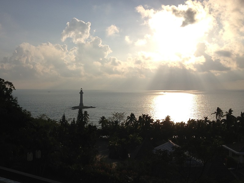 Hainan / Sanya / Yazhou Wan lighthouse
Photo provided by Y.Ishutin
Keywords: China;Hainan;Sanya;Sunset;Offshore;Gulf of Tonkin