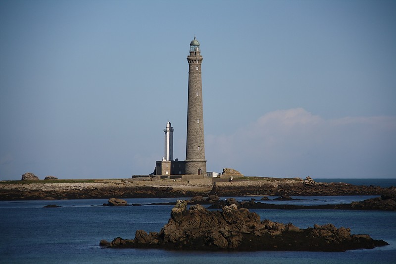 Brittany / Finistere / Ile Vierge Lighthouses new & old (white)
Keywords: Ille Vierge;France;English channel;Brittany