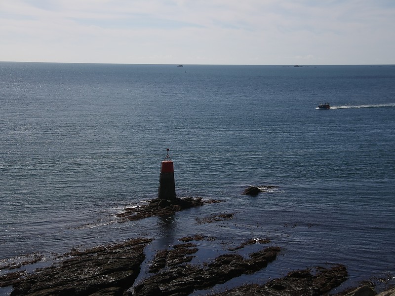Brittany / Le Conquet area / La Louve daymark
Keywords: Brittany;Offshore;France;Le Conquet