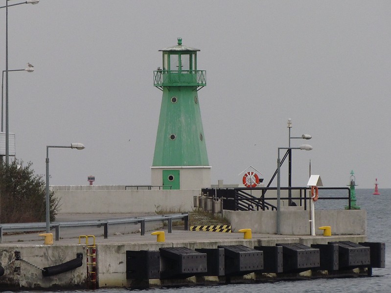Gdansk / Nowy Port / West Mole lighthouse
Keywords: Poland;Gdansk;Baltic sea;Gulf of Gdansk