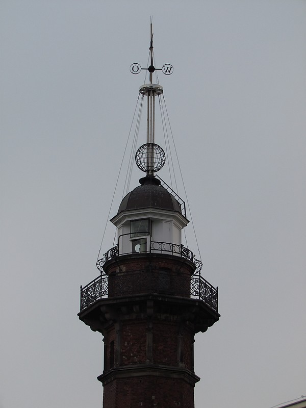 Gdansk Nowy Port lighthouse - Lantern
AKA Danzig Neufahrwasser
Keywords: Poland;Gdansk;Baltic sea;Gulf of Gdansk;Lantern