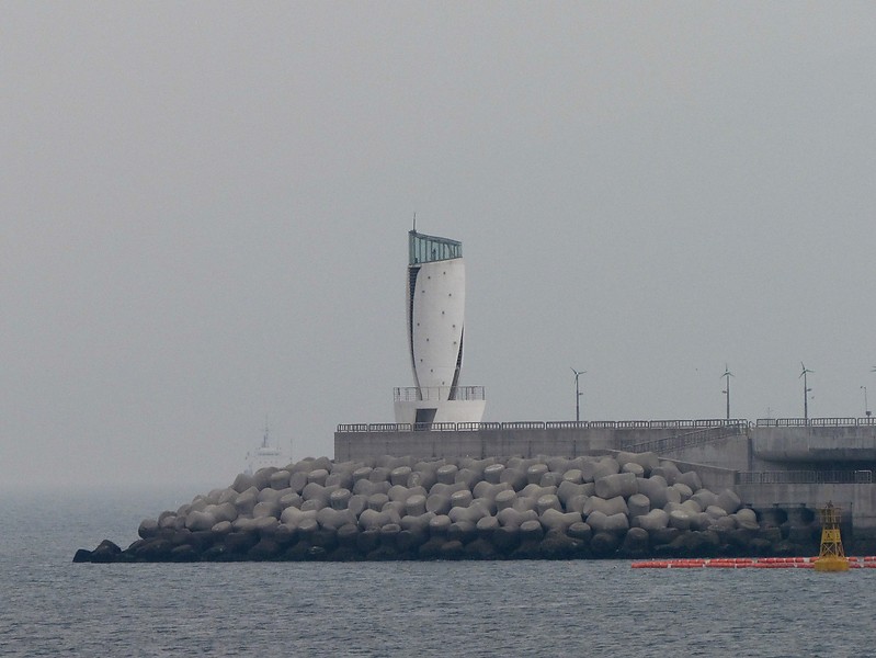 Yeosu New Port East Breakwater lighthouse
Keywords: Yeosu;South Korea;Bay of Suncheon
