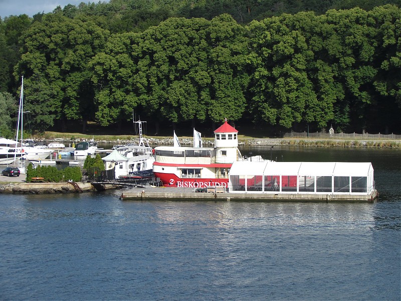 Fyrskepp nr. 21, Biskopsudden
ex Oskarsgrundet
ex Trelleborgsredd
Keywords: Lightship;Stockholm;Sweden